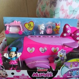 Minnie mouse jet